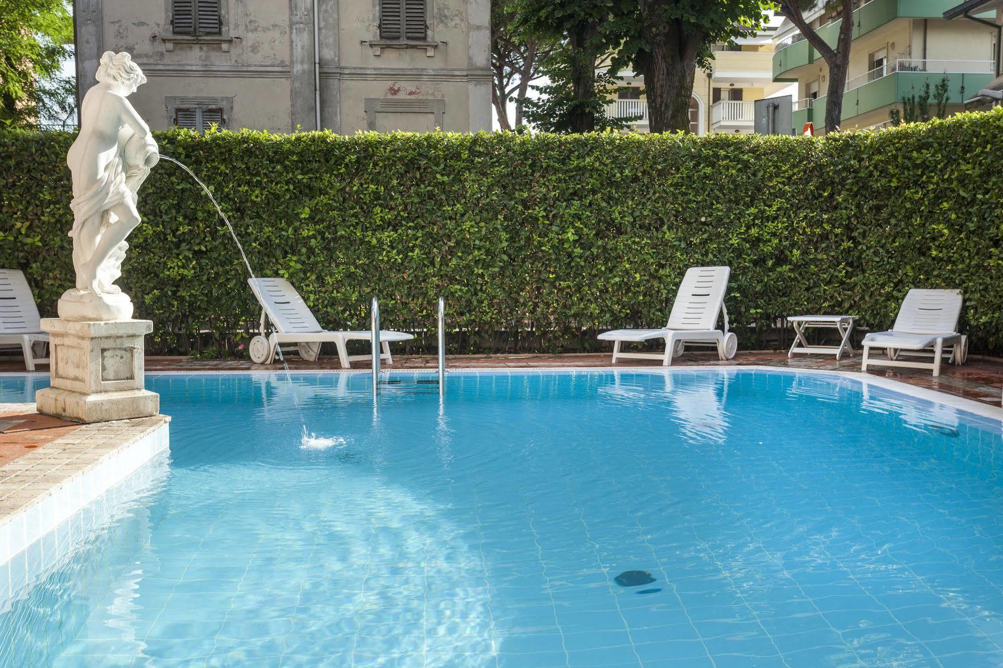 Residenza Villa Lidia Riccione Exterior foto