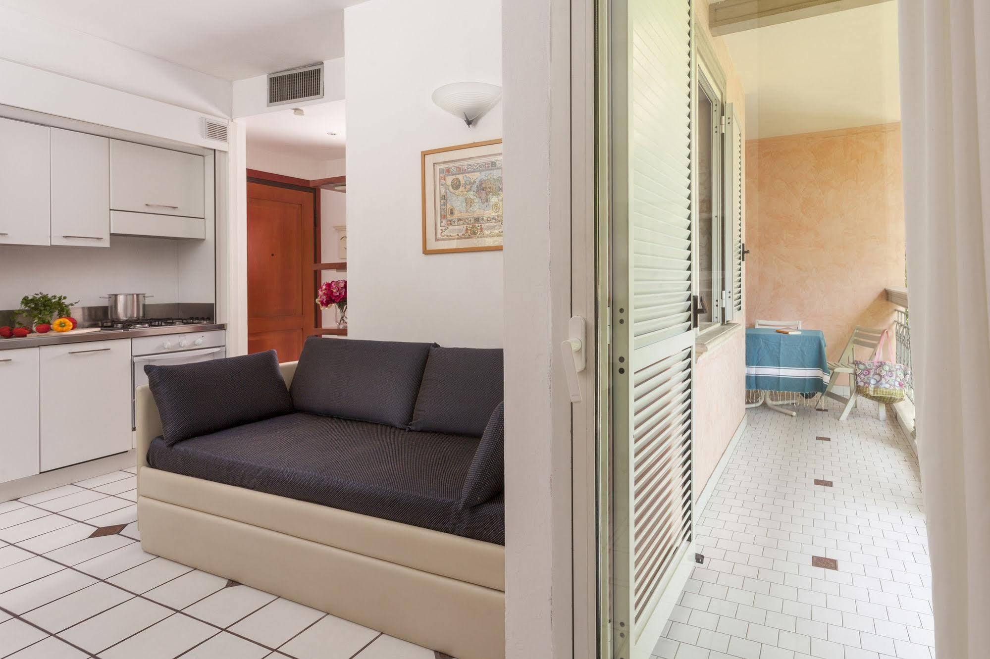 Residenza Villa Lidia Riccione Exterior foto